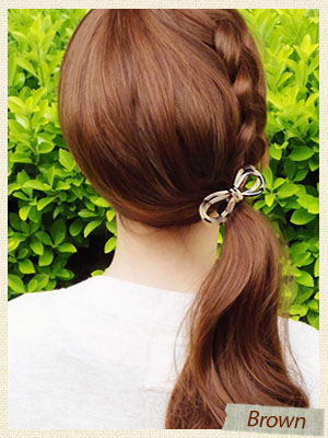 べっ甲風のリボンヘアゴムで 簡単に上品な髪型が決まる 大人可愛い髪飾りで 結び方ヘアアレンジ