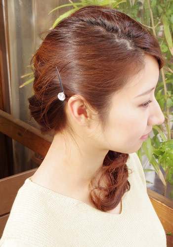 MoonCollection】凛とした気品溢れるクリスタルヘアピン<br><br>