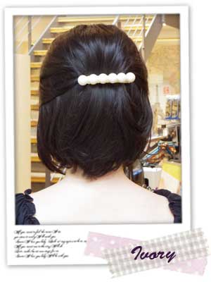 簡単ぱっとオシャレヘアが楽しめる♪ コットン調パールバレッタ。<br><br>